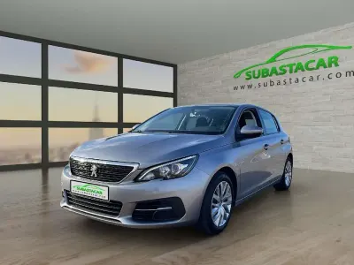Usado Peugeot 308 Business-Line 131 CV (96 kW) 2020 Gris Utilitario