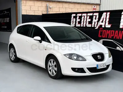 Usado Seat Leon Ecomotive 105 CV (77 kW) 2009 Blanco Utilitario
