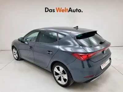 Usado Seat Leon FR 150 CV (110 kW) 2024 Gris Berlina