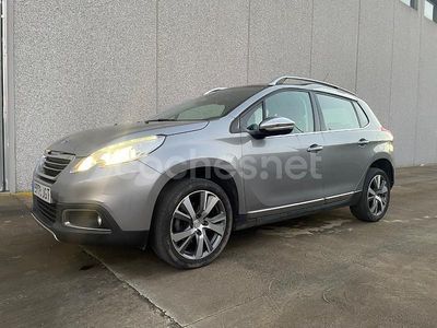 Usado Peugeot 2008 Allure 120 CV (88 kW) 2015 Gris / plata SUV