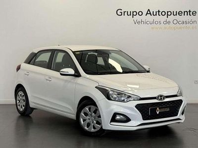 Usado Hyundai i20 84 CV (61 kW) 2020 Blanco Utilitario