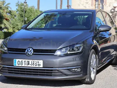 Usado VW Golf VII Advance 150 CV (110 kW) 2017 Gris / plata Berlina