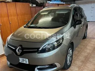 Käytetty Renault Scénic III Bose Edition 130 HP (95 kW) 2016 Peessi Tila-auto