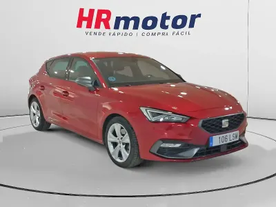 Usado Seat Leon FR 151 CV (111 kW) 2020 Negro Utilitario