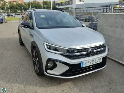 Usado VW Taigo R-line 110 CV (80 kW) 2022 Gris / plata SUV