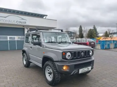 Usado Suzuki Jimny 102 CV (75 kW) 2019 Gris SUV