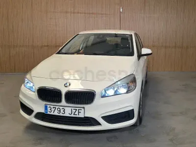 Usado BMW 216 Active Tourer 116 CV (85 kW) 2017 Blanco Monovolumen