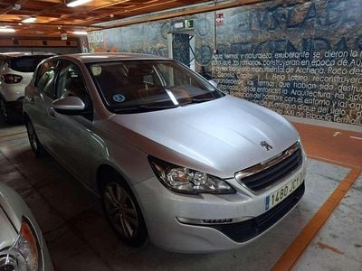 Gris Usado 2015 Peugeot 308 Allure Utilitario | 5999 € (Precio justo)