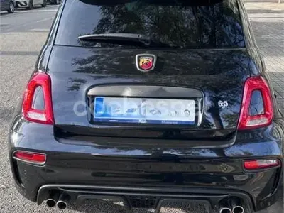 Usado Abarth 695 180 CV (132 kW) 2024 Negro Utilitario