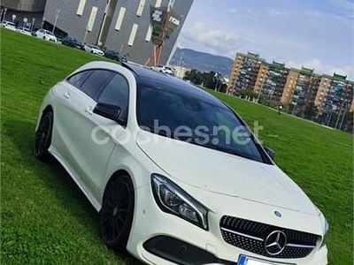 Usado Mercedes CLA200 Shooting Brake AMG line 136 CV (100 kW) 2017 Blanco Familiar