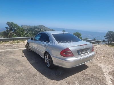 Mercedes E270