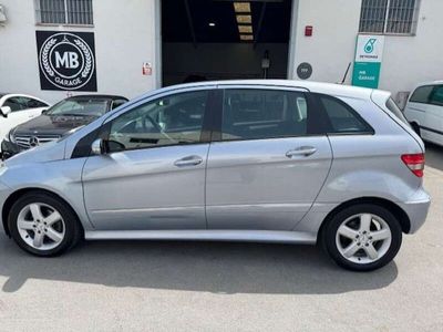 Mercedes B180