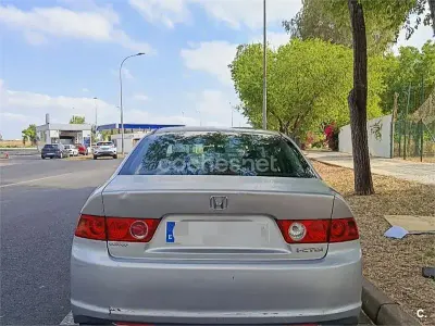 Usado Honda Accord Sport 140 CV (102 kW) 2007 Gris / plata Familiar