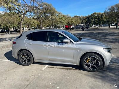 Usado Alfa Romeo Stelvio Veloce 210 CV (154 kW) 2021 Gris / plata SUV