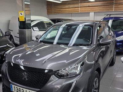 Usado Peugeot 2008 Active 110 CV (80 kW) 2021 Gris / plata SUV