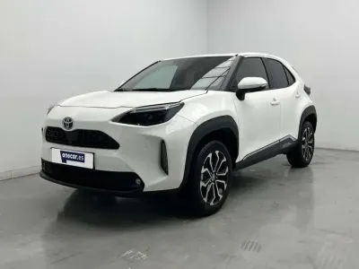 Usado Toyota Yaris Cross Active 116 CV (85 kW) 2022 Blanco SUV