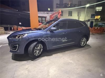 Usado Ford Kuga Vignale 225 CV (165 kW) 2023 Azul SUV