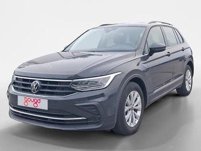 Gris / plata Usado 2022 VW Tiguan SUV | 23.700 € (Precio justo)
