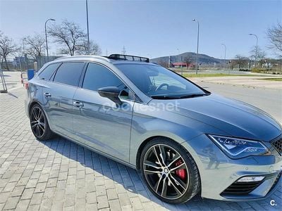 Usado Seat Leon ST CUPRA 300 CV (220 kW) 2018 Gris / plata Familiar