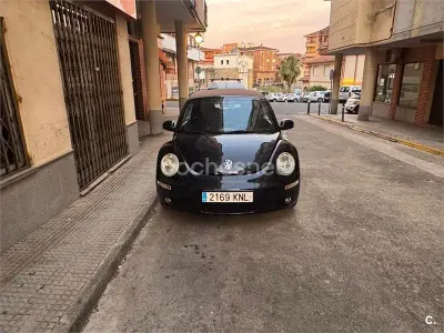 Usado VW New Beetle 102 CV (75 kW) 2006 Negro Utilitario