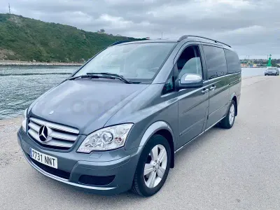 Usado Mercedes Viano 163 CV (119 kW) 2012 Gris / plata Monovolumen