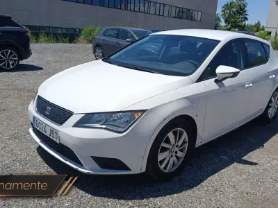 Usado Seat Leon ST Reference 110 CV (80 kW) 2015 Blanco Familiar