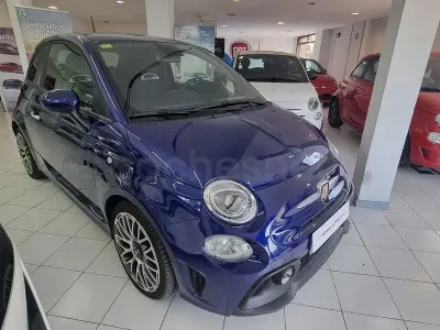 Usado Abarth 595 145 CV (106 kW) 2019 Violeta / lila Berlina