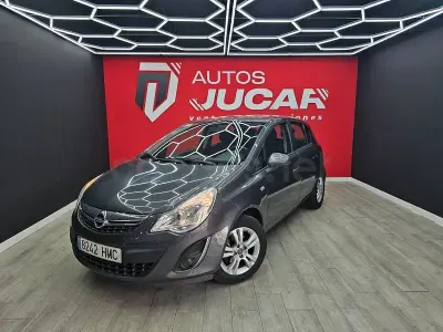 Usado Opel Corsa Selective 85 CV (62 kW) 2012 Gris / plata Utilitario