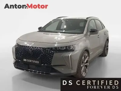 Usado DS Automobiles DS7 Crossback 360 CV (264 kW) 2023 Gris / plata SUV