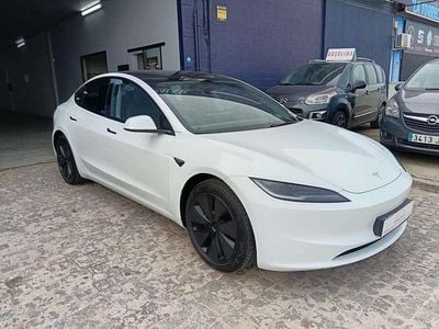 Usado Tesla Model 3 Standard Range 208 kW (283 CV) 2025 Blanco Berlina