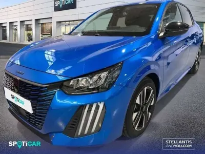 Usado Peugeot 208 Allure 101 CV (74 kW) 2025 Azul Utilitario