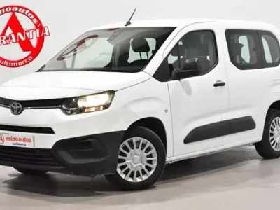 Usado Toyota Proace City City 101 CV (74 kW) 2022 Blanco Monovolumen