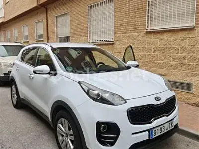 Usado Kia Sportage 115 CV (84 kW) 2016 Blanco SUV