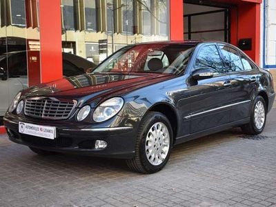Gris Usado 2003 Mercedes E320 Elegance Berlina | 7990 € (Un poco caro)