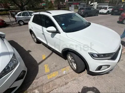 Usado VW T-Roc Life 110 CV (80 kW) 2023 Blanco SUV