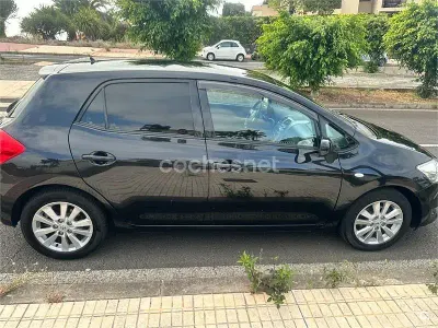 Usado Toyota Auris Sol 124 CV (91 kW) 2008 Negro Utilitario