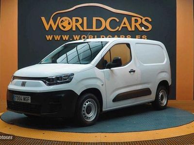 Używany Fiat Doblò 102 KM (75 kW) 2023 Biały Minivan