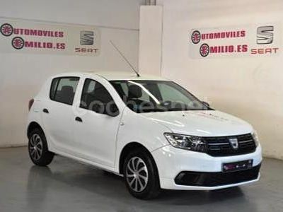 Usado Dacia Sandero Base 73 CV (53 kW) 2017 Blanco Berlina