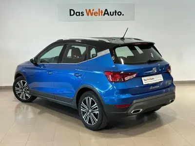 Usado Seat Arona FR 115 CV (84 kW) 2025 Azul SUV