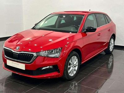 Usado Skoda Scala Active 111 CV (81 kW) 2021 Rojo Utilitario