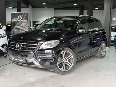 Negro Usado 2014 Mercedes ML320 SUV | 19.900 €