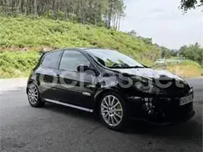 Usado Renault Clio II 200 CV (147 kW) 2007 Negro Berlina