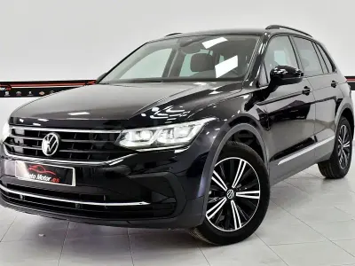 Usado VW Tiguan Life 150 CV (110 kW) 2021 Negro SUV