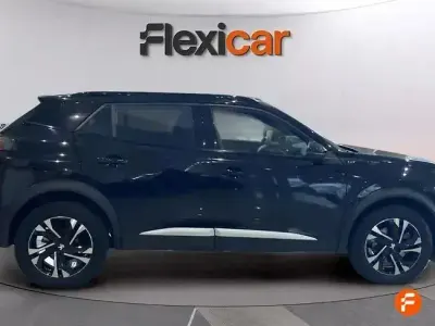 Usado Peugeot 2008 GT 130 CV (95 kW) 2022 Negro SUV