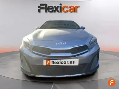 Usado Kia XCeed 160 HP (117 kW) 2023 Cinzento SUV
