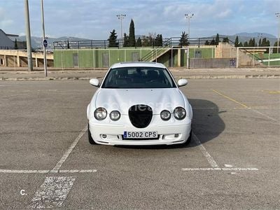 Usado Jaguar S-Type R 395 CV (290 kW) 2002 Blanco Berlina