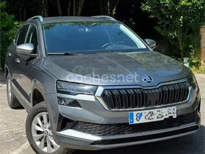 Usado Skoda Karoq Ambition 150 HP (110 kW) 2022 Cinzento SUV