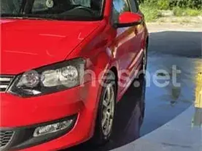 Usado VW Polo Advance 70 CV (51 kW) 2011 Rojo Utilitario