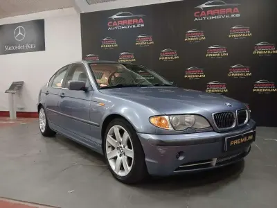 Usado BMW 330 231 CV (169 kW) 2001 Azul Berlina