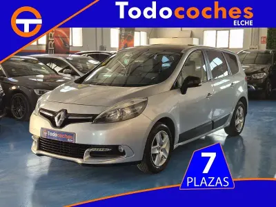 Usado Renault Scénic 110 CV (80 kW) 2014 Gris / plata Monovolumen